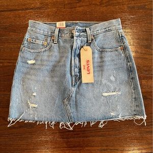 Levi’s denim deconstructed skirt size 26